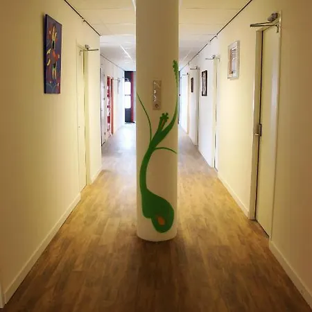 Hostelle *