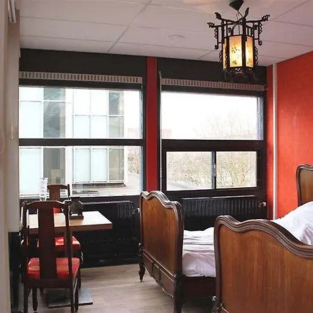 Hostelle Hostel *